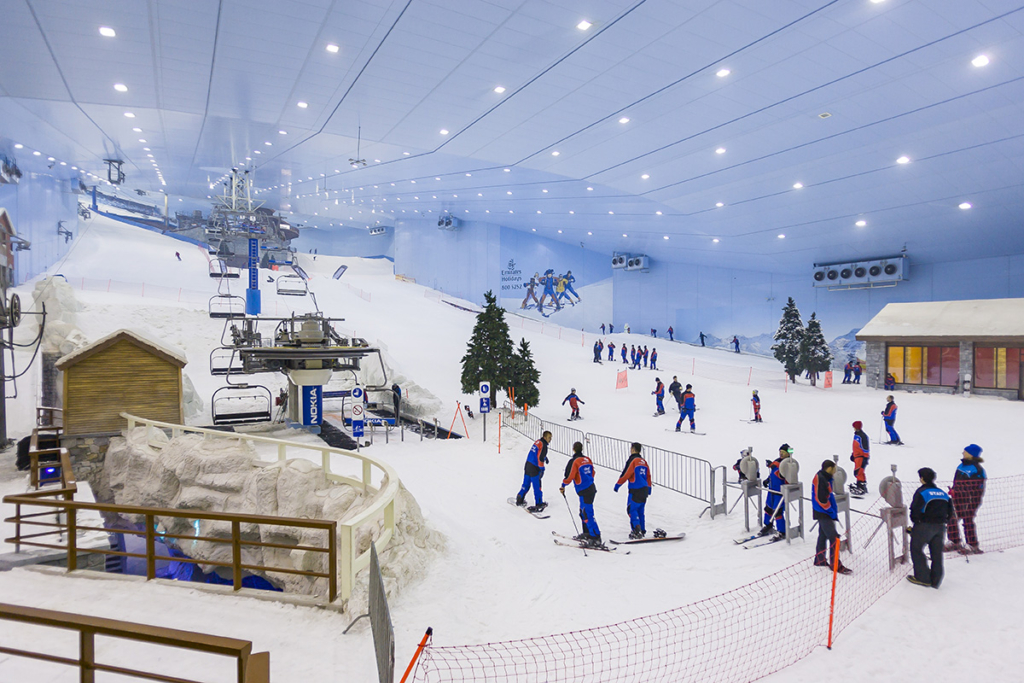 Celebrate Christmas Day 2023 at Ski Dubai